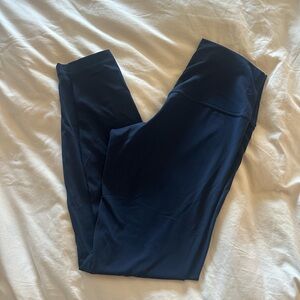 Lululemon align high rise pant 28” Leggings size 8 navy